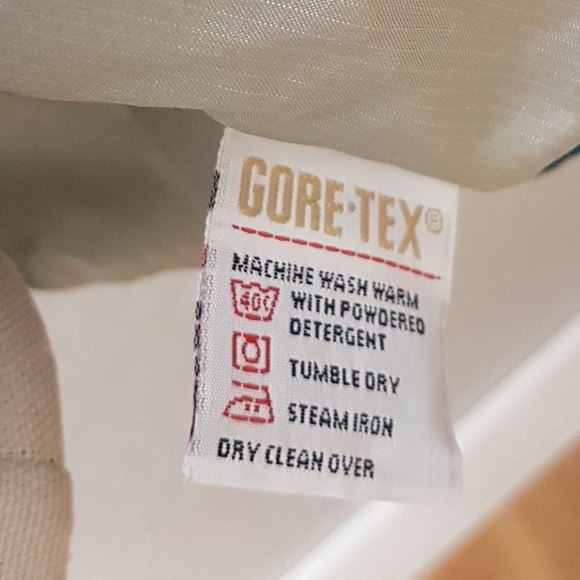 L.L. BEAN // GORE-TEX Jacket // M - Picture 5 of 6